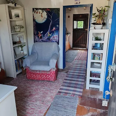 Blue House At Wild Coast - אלג'זור